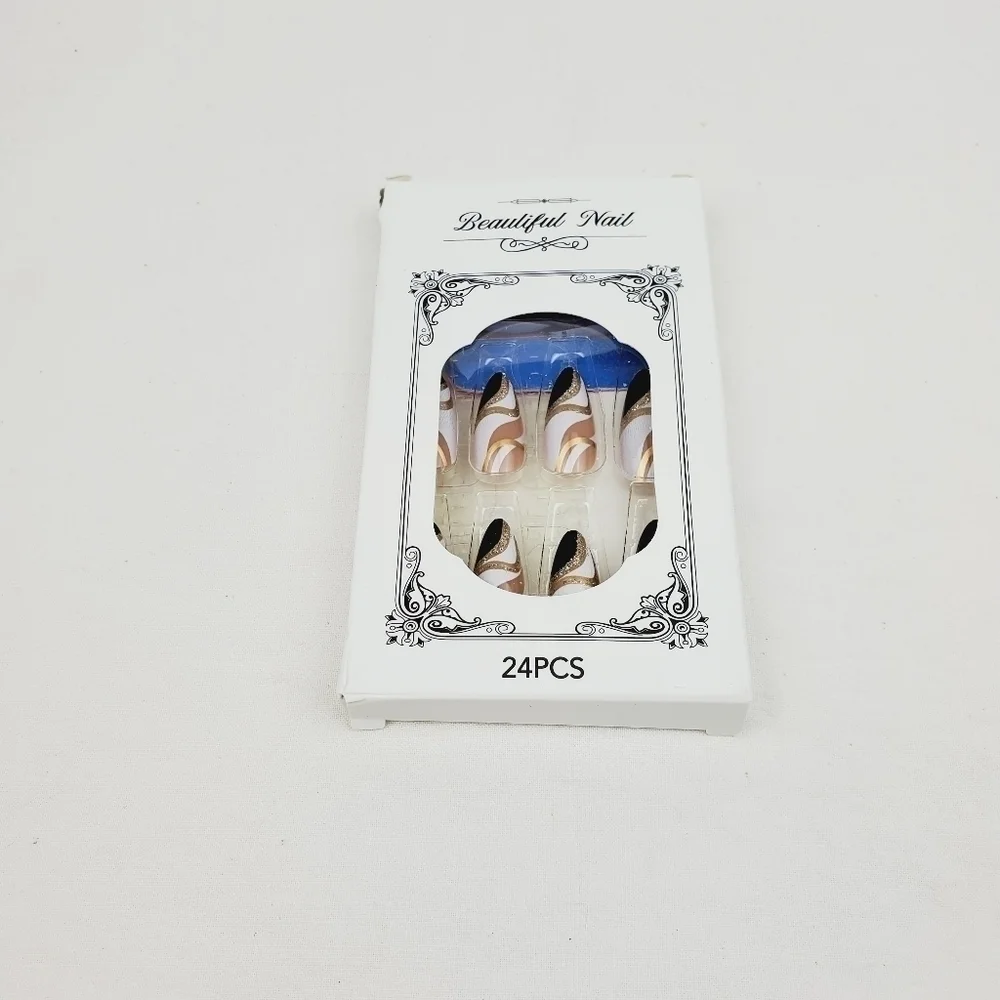 24 Pieces Fake Press On Nails